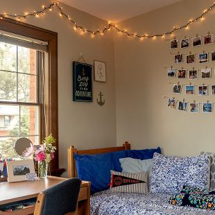 Bedroom in Voorhees Residence Hall